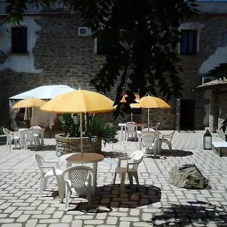 Bed & Breakfast La Tenuta Fichi D'india *